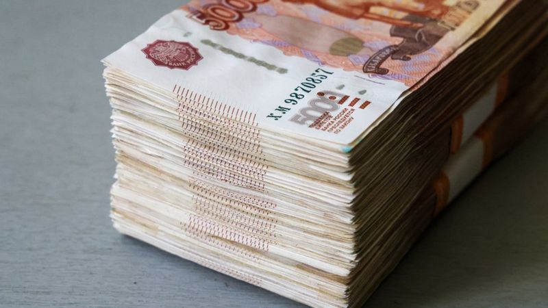 Кремль требует 200 млрд. рублей от крупного бизнеса на войну в Украине