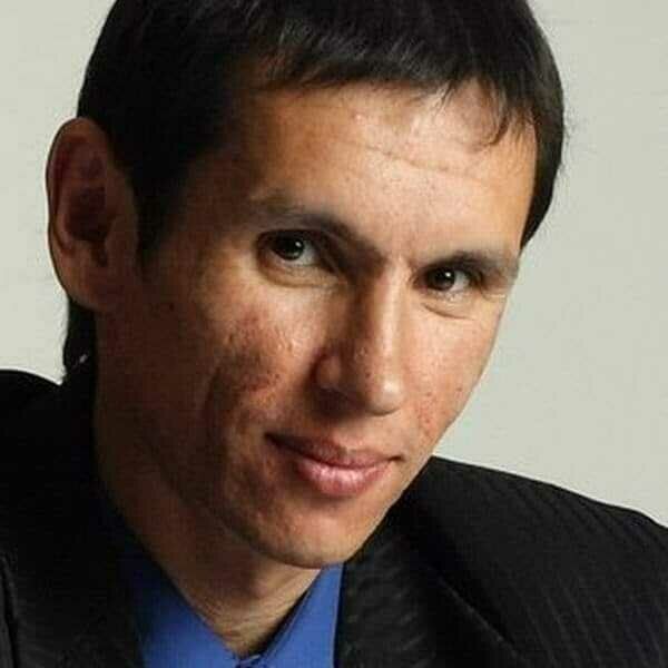 В беларуской тюрьме скончался художник Руслан Карчаули