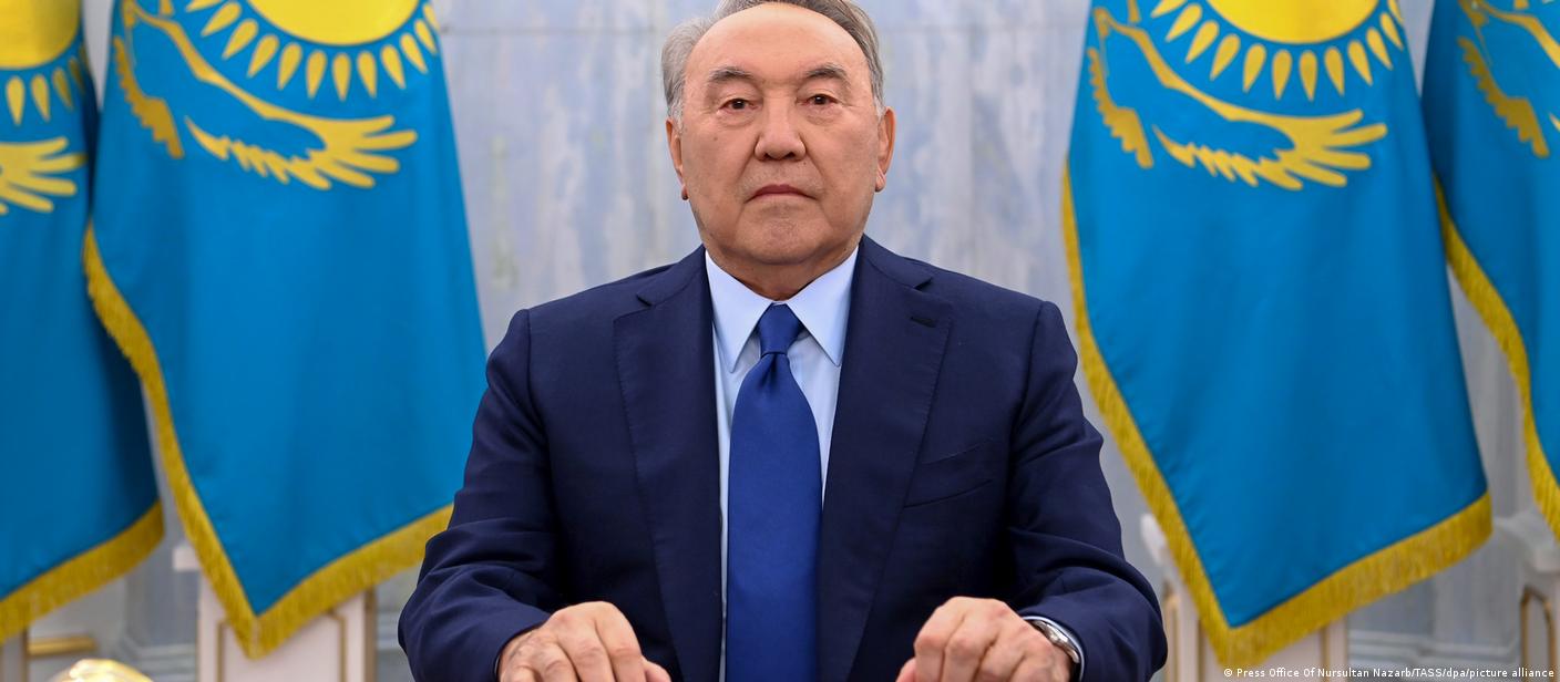 Назарбаева лишили титула "Лидера нации" в Казахстане
