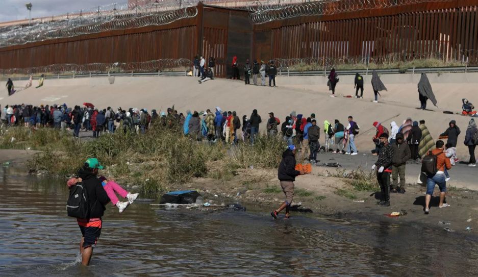 Мексика массово отказывает во въезде россиянам