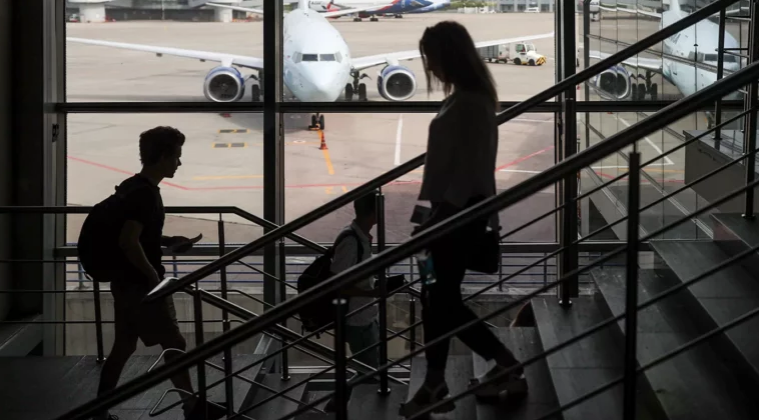 За полгода из РФ уехали 419 тыс. человек, больше всего — в Украину