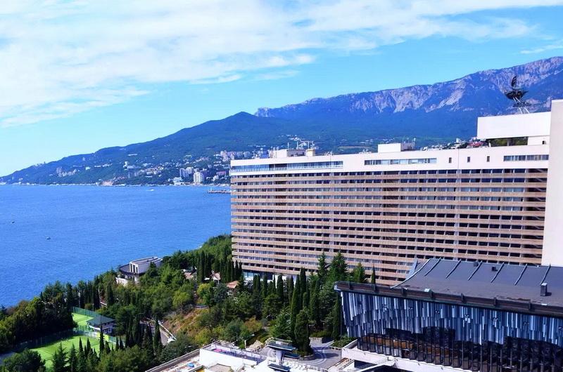 Цены на гостиницы в Крыму упали вдвое