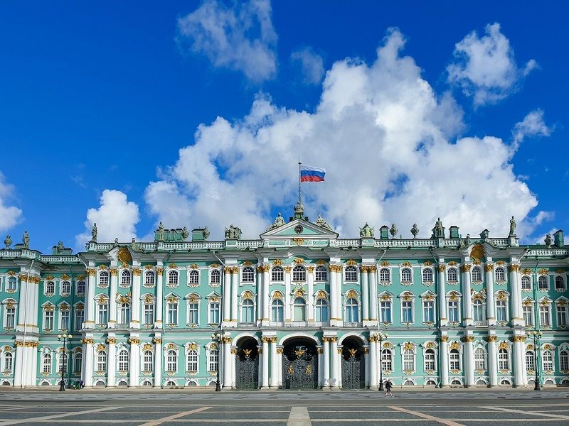 На экранах Эрмитажа появилось сообщение о Буче