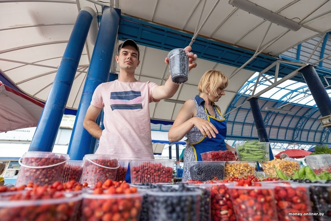 Белорусы становятся беднее.  Как растут цены на фоне войны