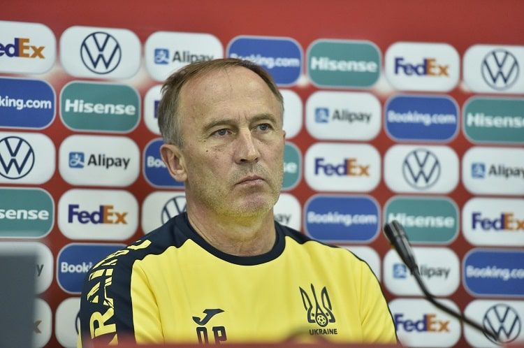 РФ требует отстранить тренера сборной Украины за высказывания о войне