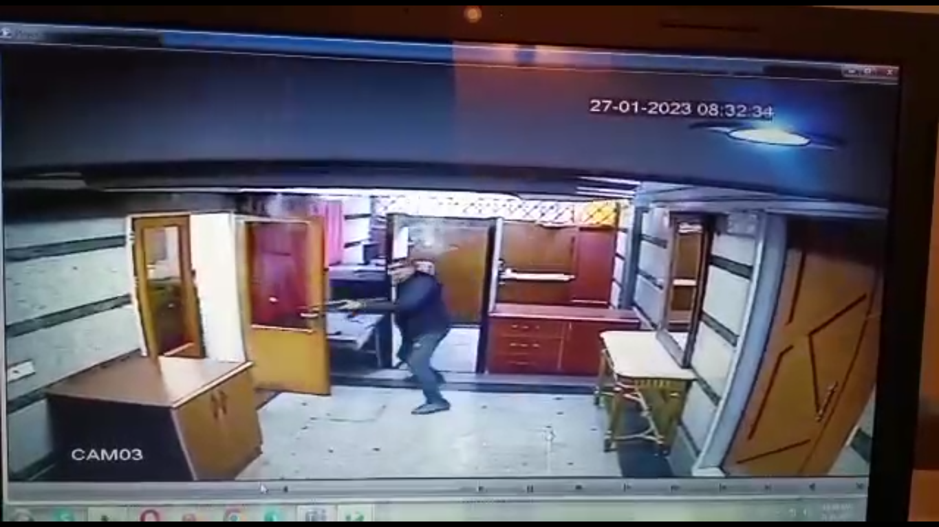 В Иране совершено нападение на посольство Азербайджана. Есть погибший