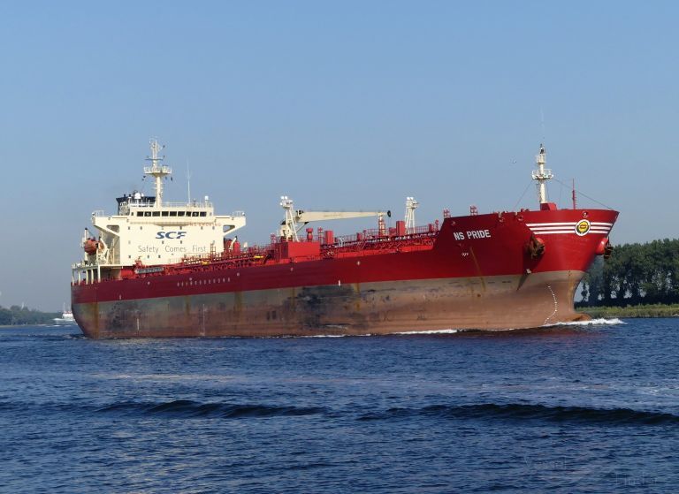 1,9 млн баррелей российского дизтоплива застряли в море, -  Bloomberg