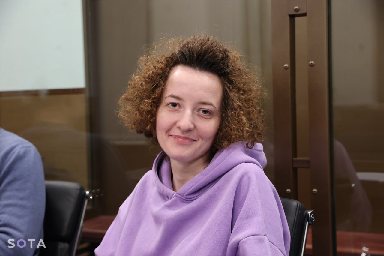 В Москве активистке дали 12 суток за акцию солидарности с Днепром