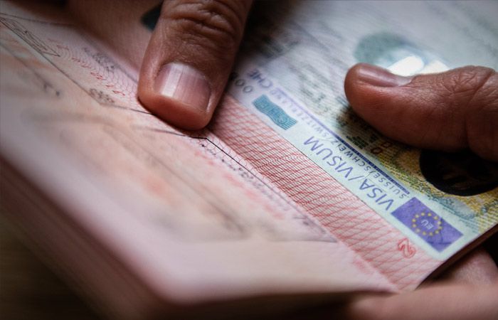 Туристам из РФ перестали выдавать шенгенские визы на срок более года