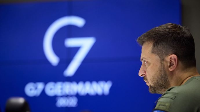 Зеленский выступил на экстренном саммите G7