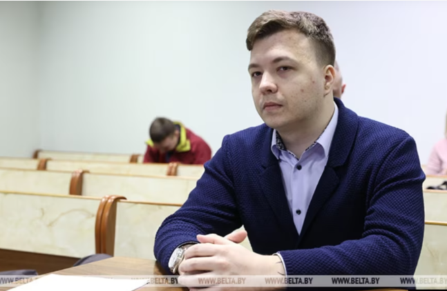 Прокурор запросила для Романа Протасевича 10 лет колонии