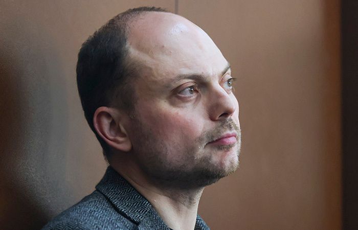 Латвия включила в черный список десять россиян, причастных к преследованию Кара-Мурзы