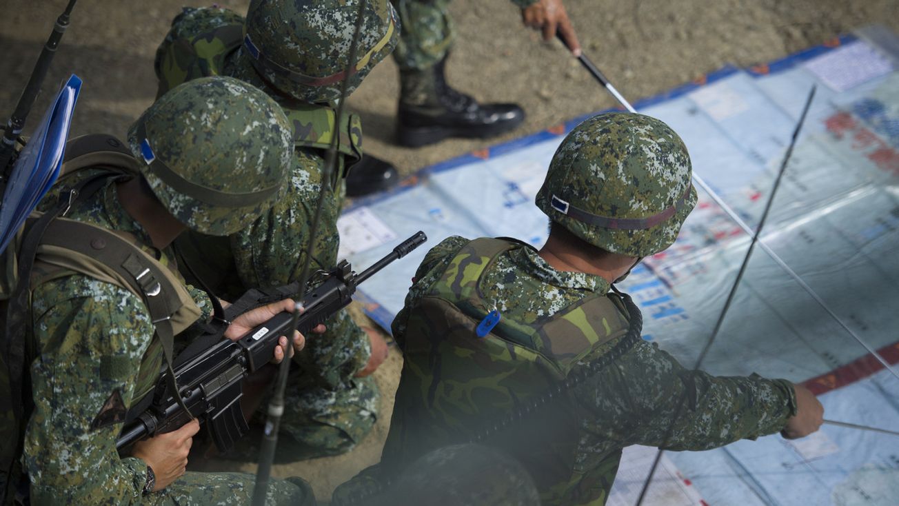 Китай начал военные учения по блокаде Тайваня