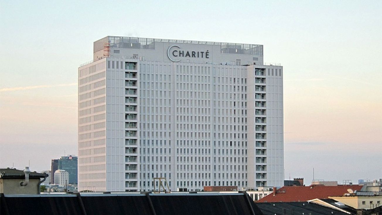 Двух российских полит-эмигрантов могли отравить в Германии