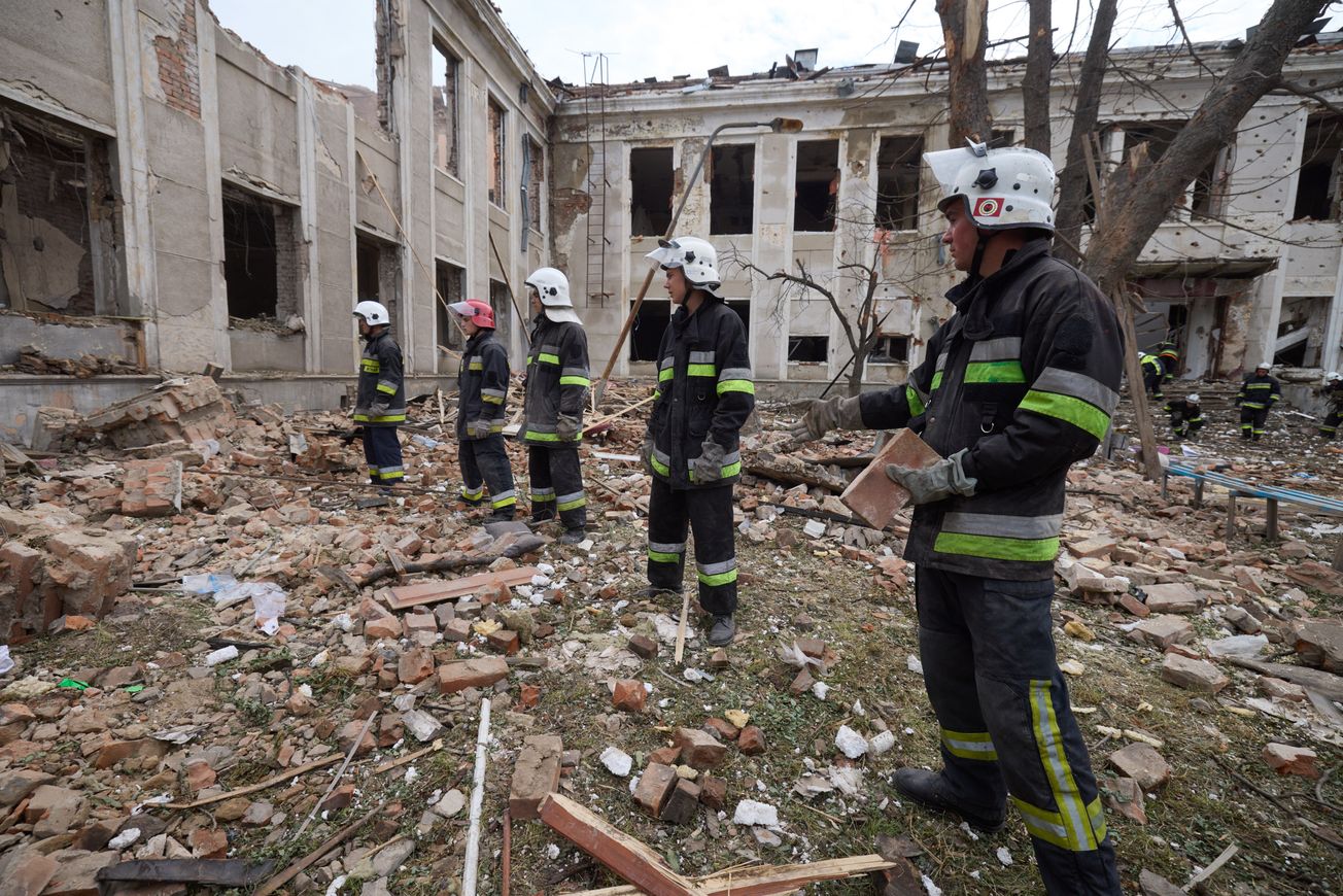 США обещают новый пакет помощи Украине на 1.3 млрд долл, Британия - на 3 млрд долл