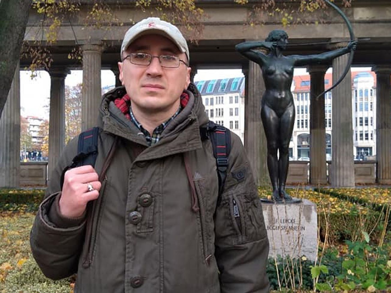 Журналиста Романа Попкова российские силовики объявили организатором покушения на Владлена Татарского