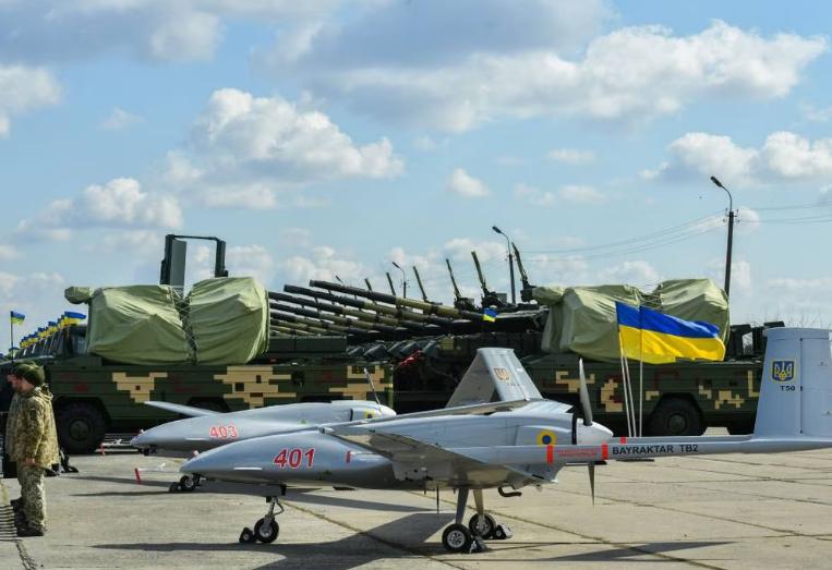 Украинский беспилотник атаковал завод по производству сухпайков в Брянской области