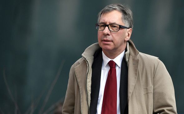 Российский миллиардер Авен пригрозил судом в случае лишения его гражданства Латвии