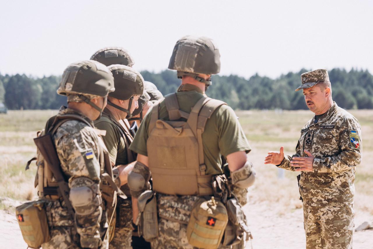 В Украине глава сельсовета имеет право подписывать повестки - министр обороны