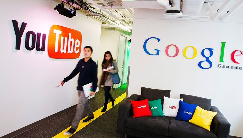 В России блокировать YouTube не будут, пока не появится аналог - депутат Госдумы