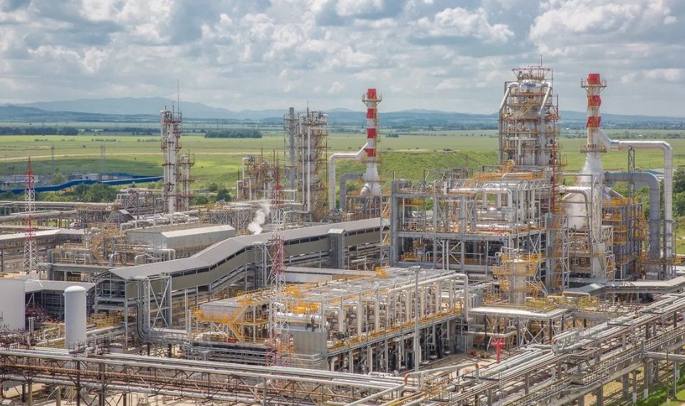 В Краснодарском крае произошел взрыв на крупнейшем НПЗ