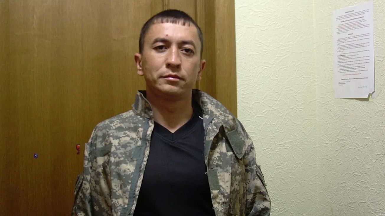 В Узбекистане впервые приговорили к тюремному заключению гражданина страны за участие в войне в Украине