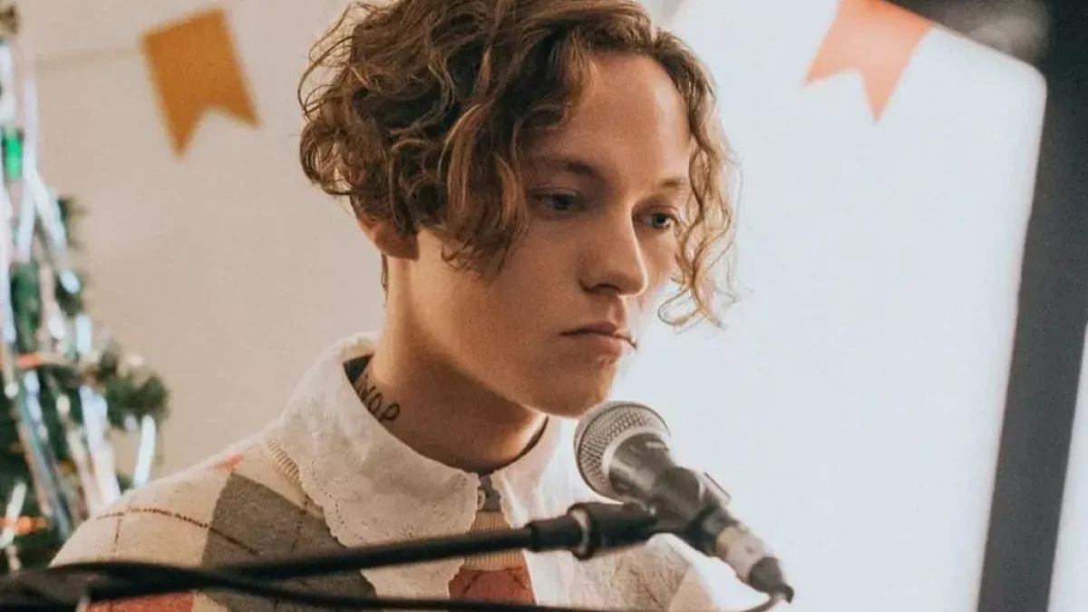 Музыкант Шарлот стал фигурантом дел о "реабилитации нацизма" и "оскорблении чувств верующих" в РФ