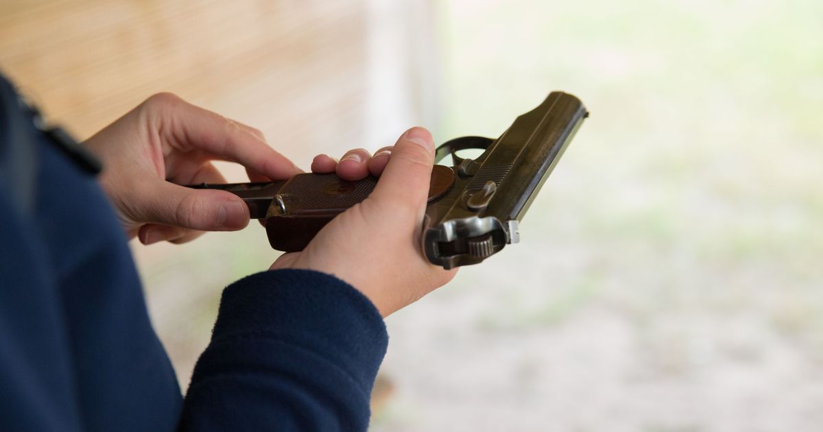 Россиянин застрелился после того, как получил повестку в армию