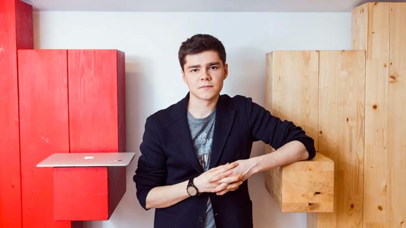 Суд в РФ арестовал блогера Аяза Шабутдинова по обвинению в мошенничестве