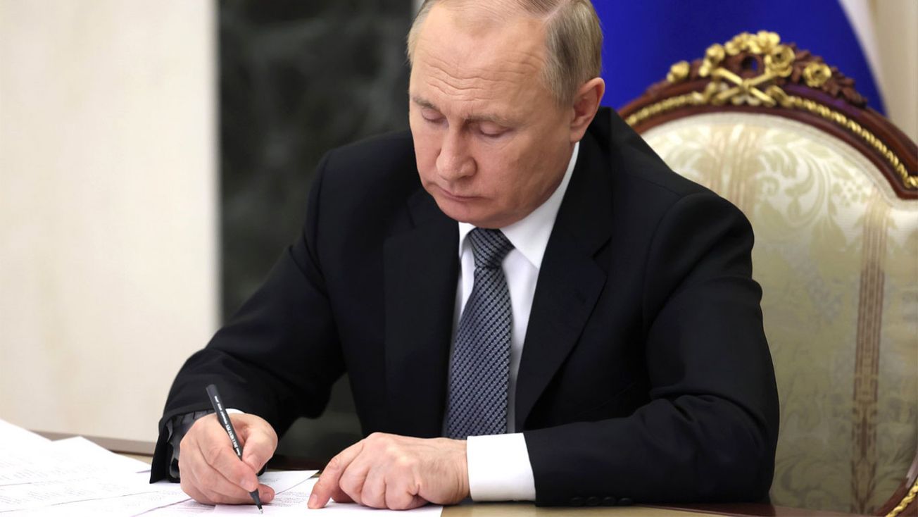 Путин передал правительству Москвы типографии, где печаталась "Новая газета"