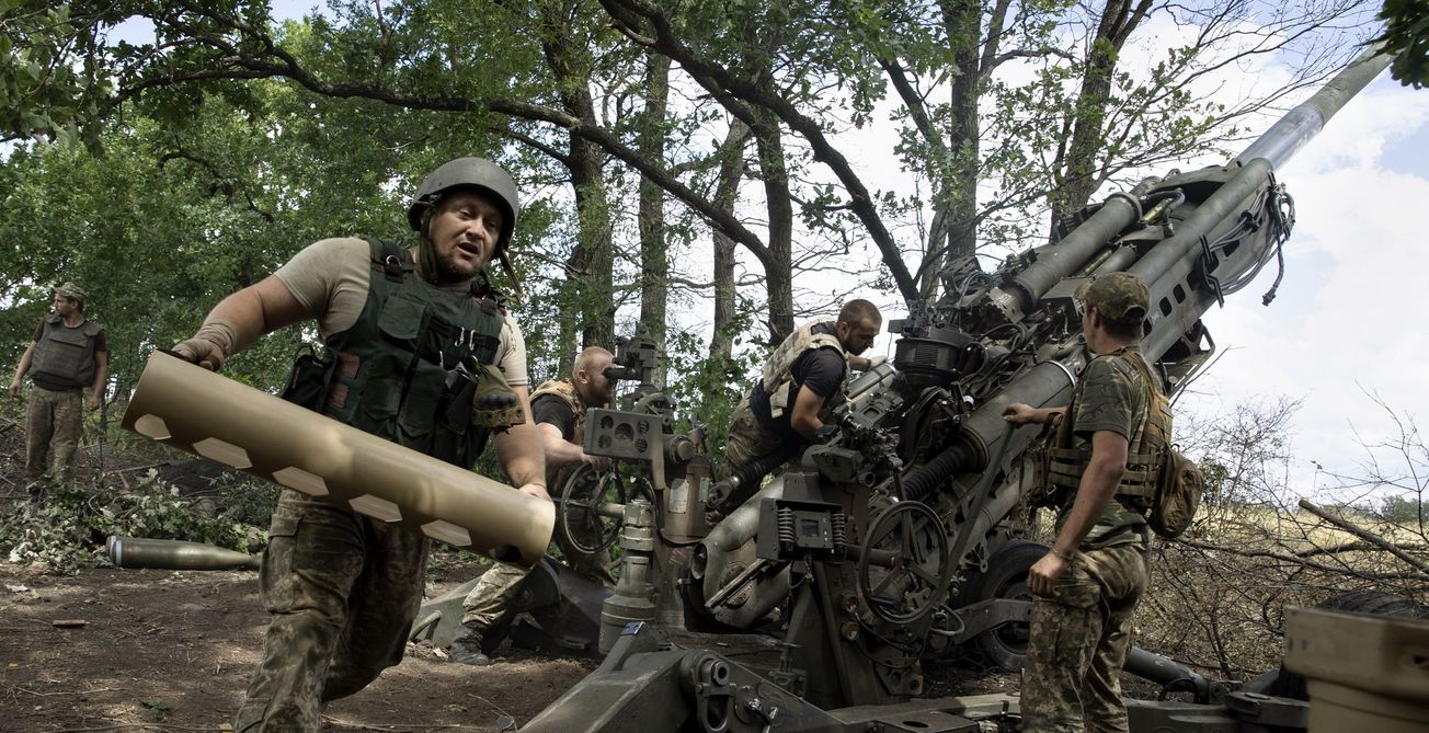 ЕС все еще может произвести  миллион снарядов для Украины к весне 2024 года, утверждает еврокомиссар