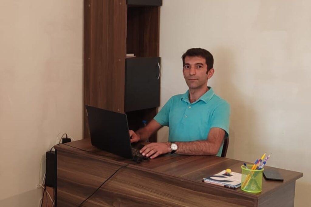 В Азербайджане арестовали правозащитника