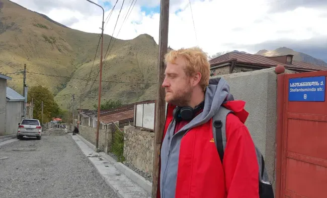 Американца два года не выпускают из Армении, потому что Россия объявила его в розыск по делу о наркотиках