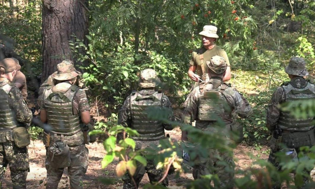 Двоих россиян посадили на 9 лет за попытку примкнуть к легиону "Свобода России"