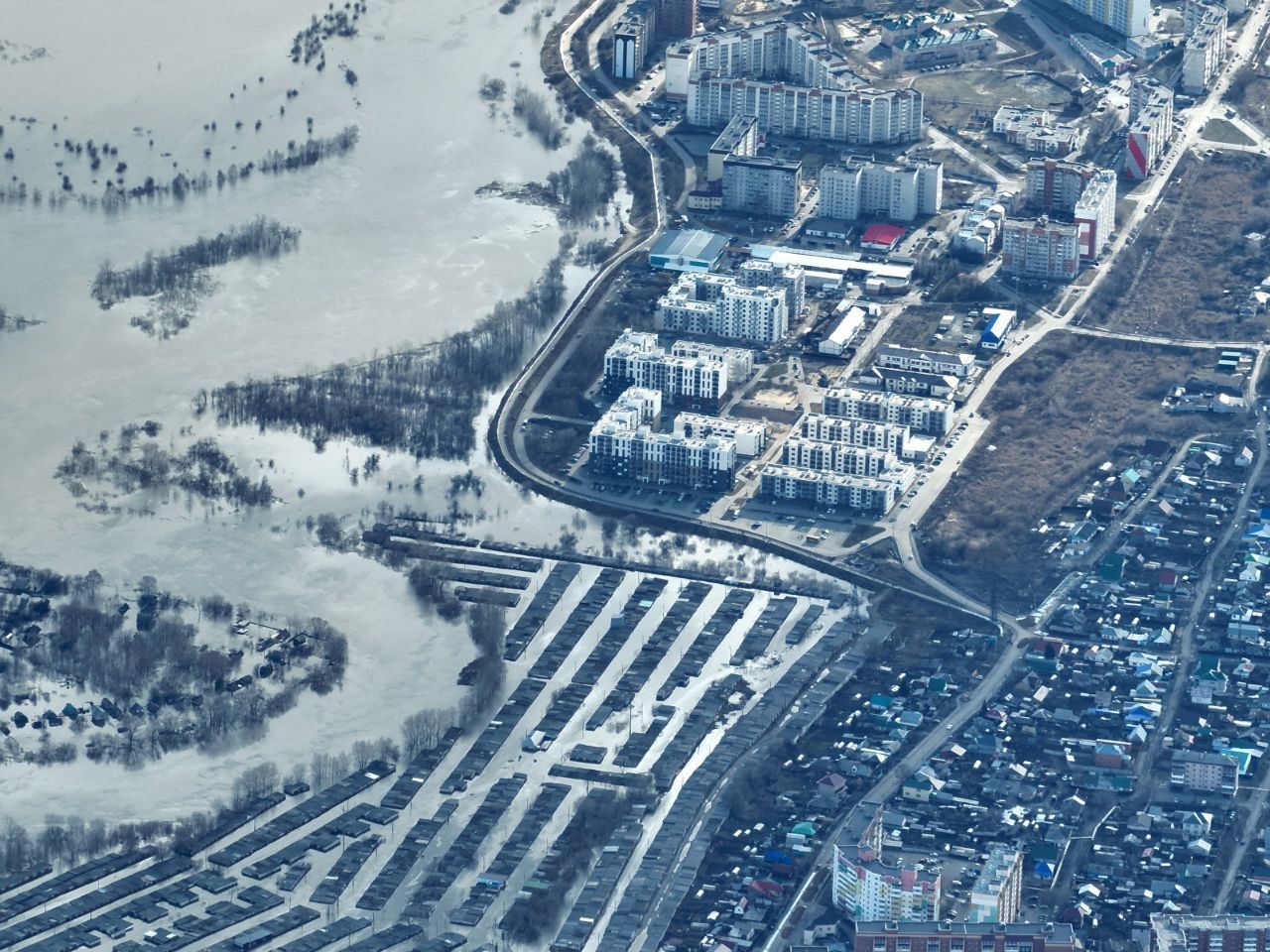 Жителей российского Кургана призвали срочно эвакуироваться из-за угрозы подтопления домов