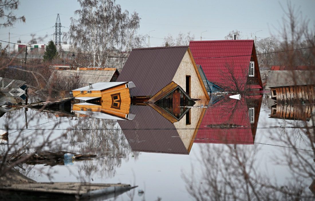 Вода в Тоболе в российском Кургане приближается к уровню ниже отметки "опасное явление"