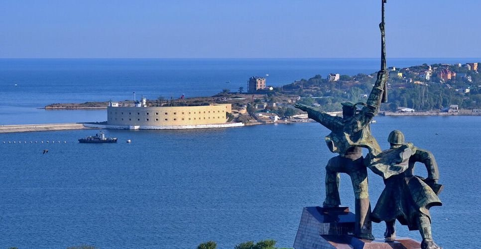 Оккупированный Севастополь частично обесточен в результате атаки дронов, в школах отменили занятия