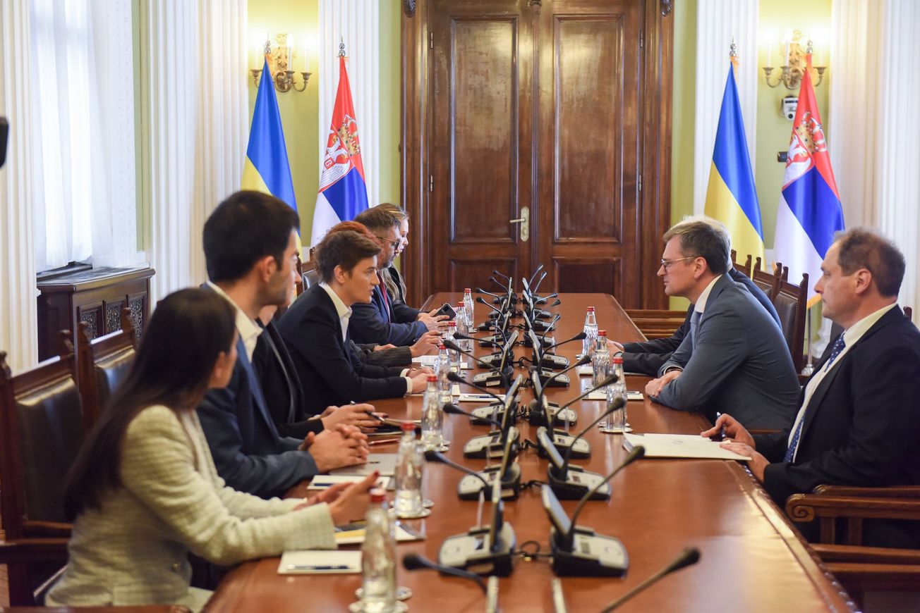 Сербия решила вернуть своего посла в Украину