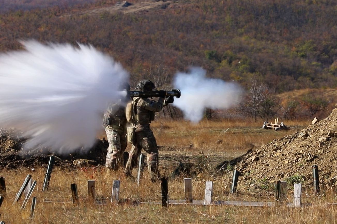 Украина будет до лета ждать обещанное Западом оружие - NYT