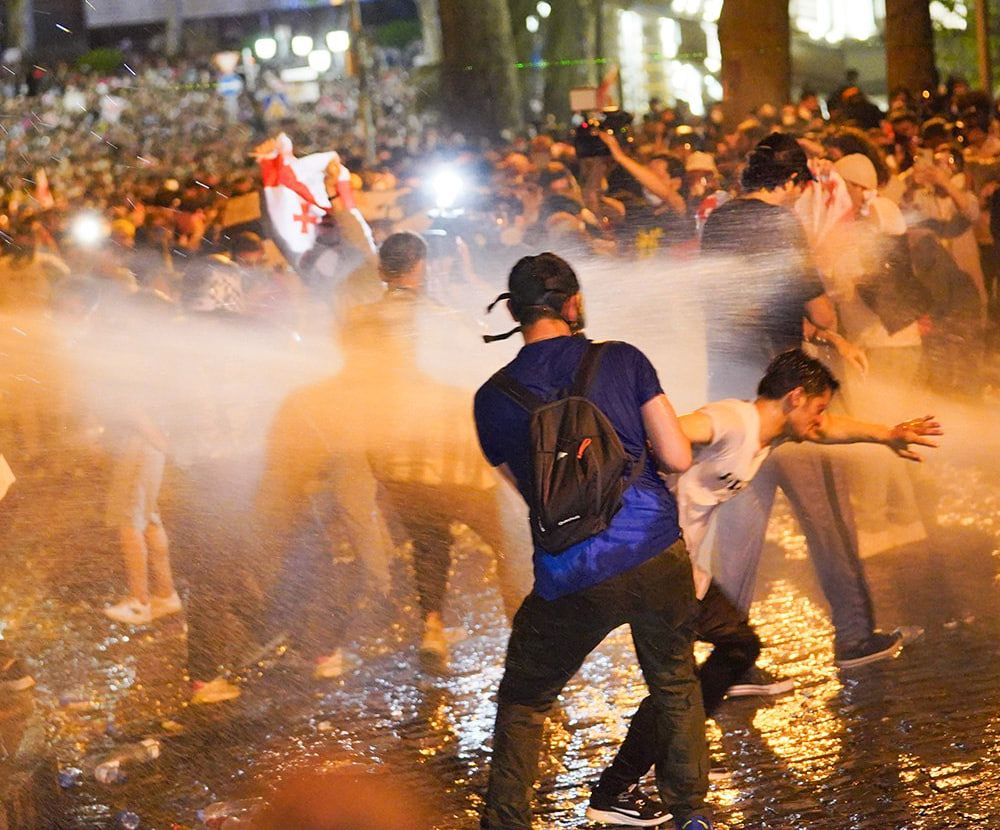 Правящая партия Грузии инициировала принятие более жесткой версии закона об "иноагентах"