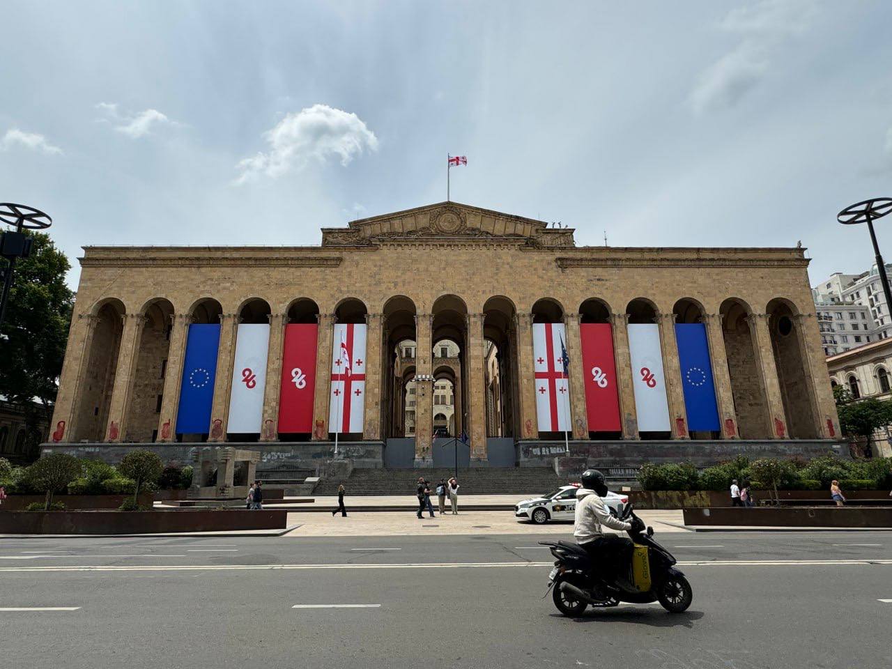Конституционный суд Грузии отклонил иски о приостановке закона об "иноагентах"