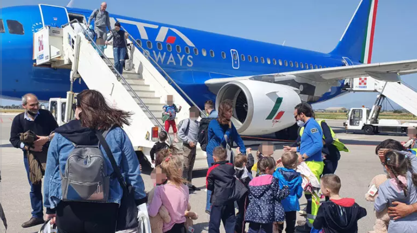 Полиция Италии заблокировала репатриацию 57 украинских детей-сирот