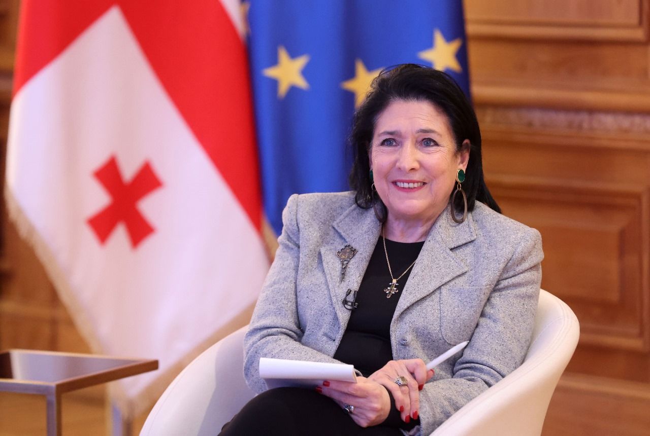 Президент Грузии призвала оппозицию "отказаться от личных амбиций" перед выборами