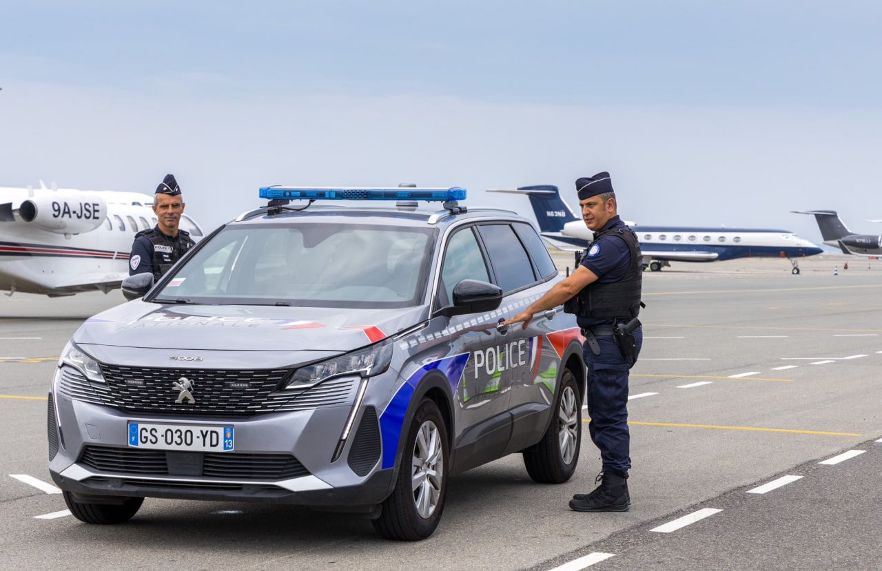 Дурова обвиняют в отказе сотрудничать c полицией по  вопросам финансовых и киберпреступлений в Телеграм - Reuters