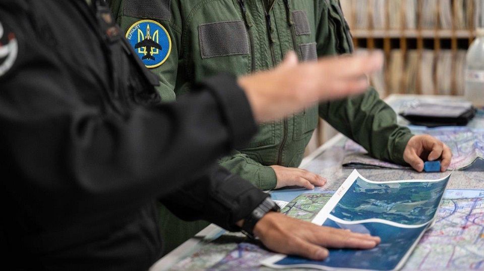 Первая группа украинских пилотов завершила подготовку во Франции