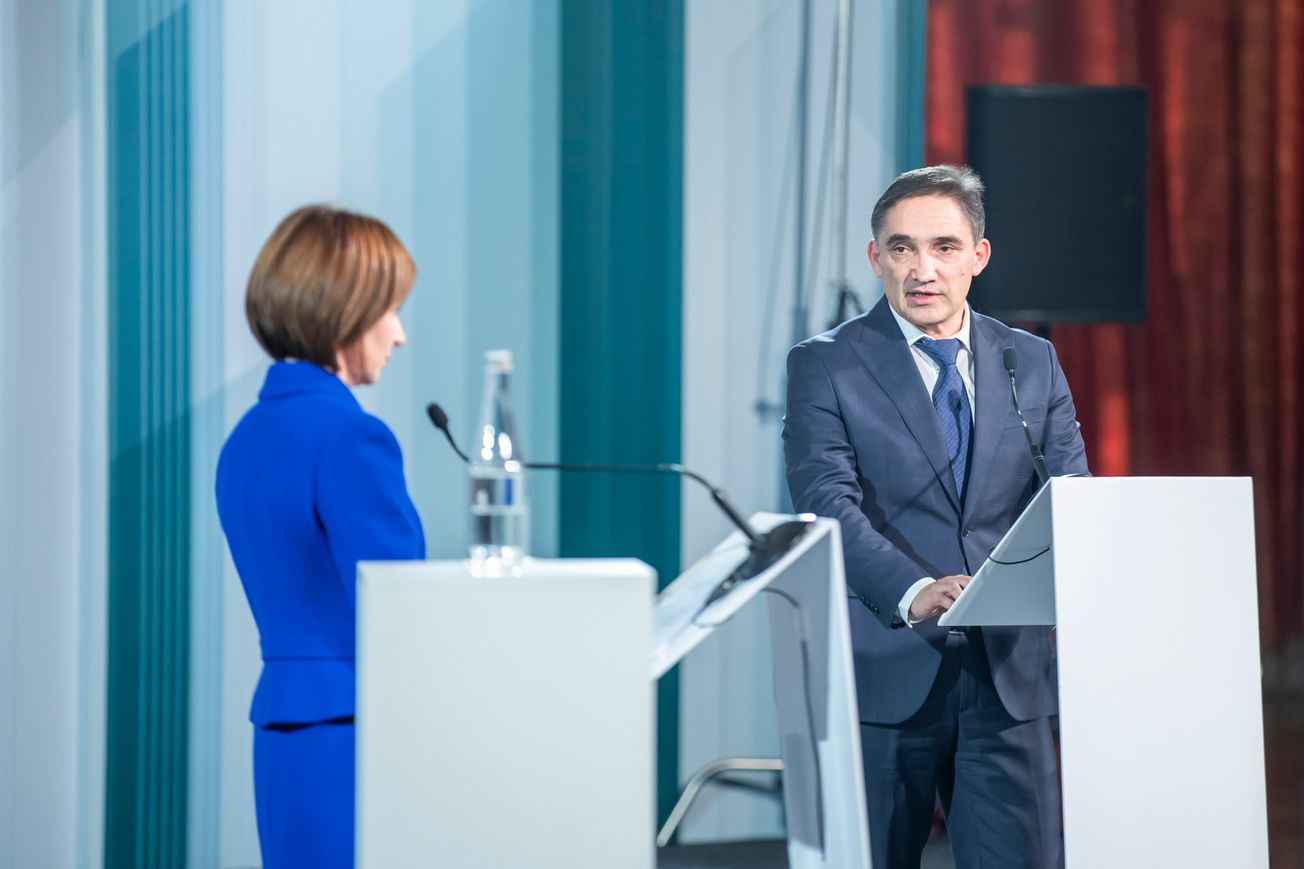 Санду заявила, что во время второго тура выборов президента Молдовы "воры хотят купить голоса"