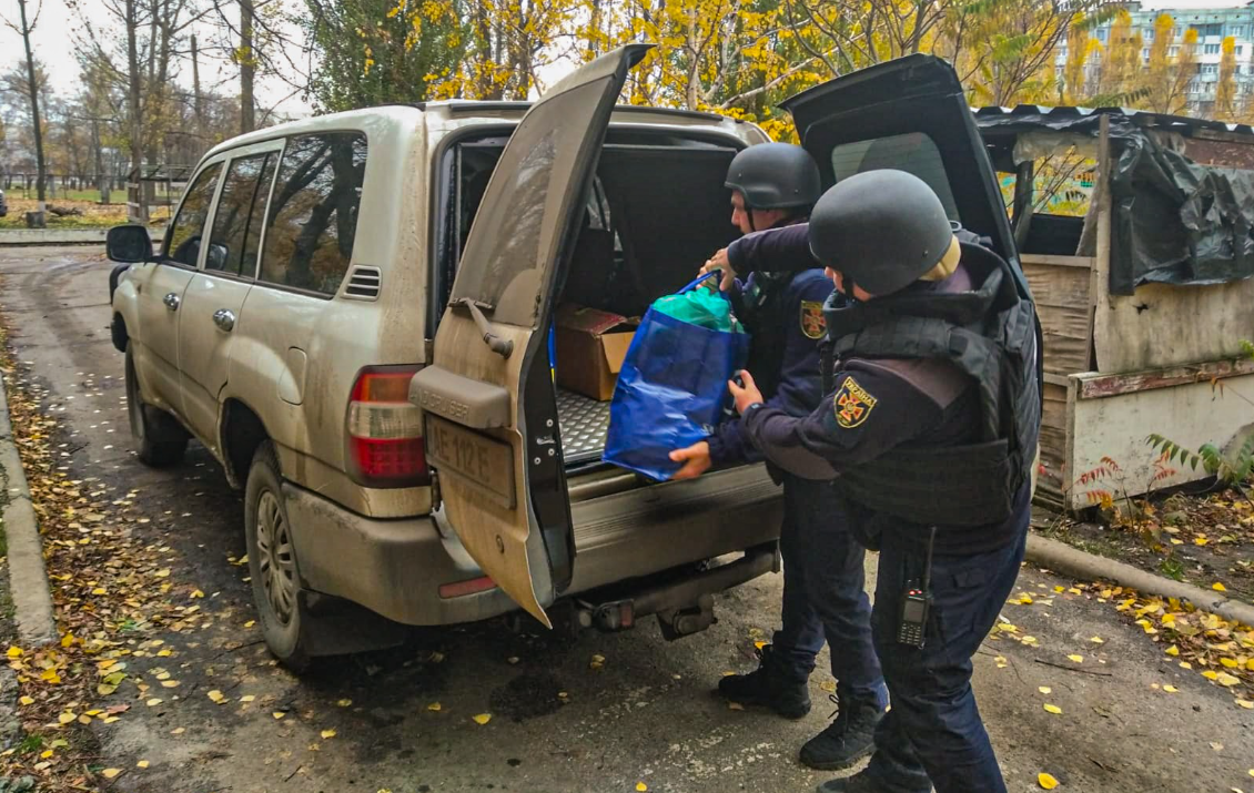 Жителей Купянска Харьковской области эвакуируют с помощью бронетехники