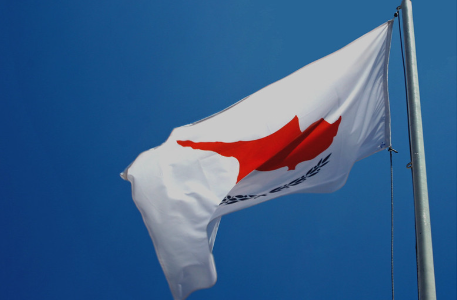 Кипр лишил гражданства 7 российских миллиардеров из списка Forbes и членов их семей