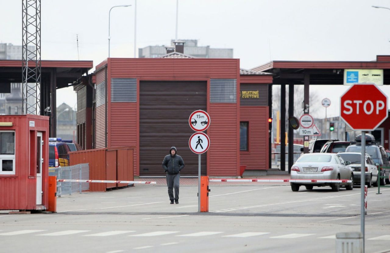 ЕС снова ужесточает правила выдачи виз россиянам