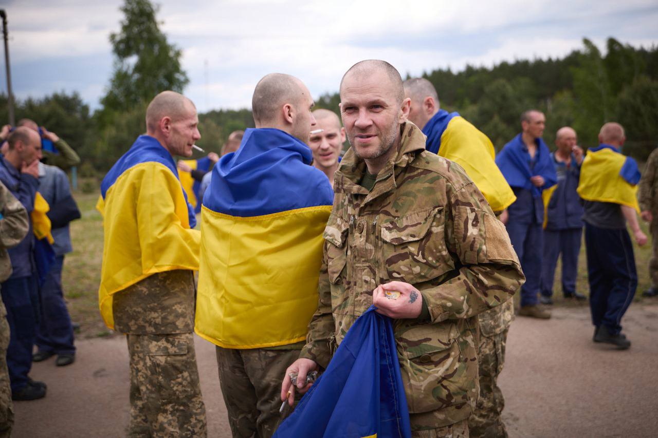 Россия и Украина проводят широкомасштабный обмен военнопленными и гражданскими